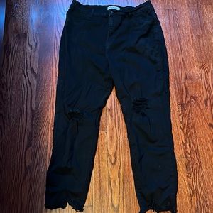 Black distressed jeans and shark bite ankles size 1xl/14